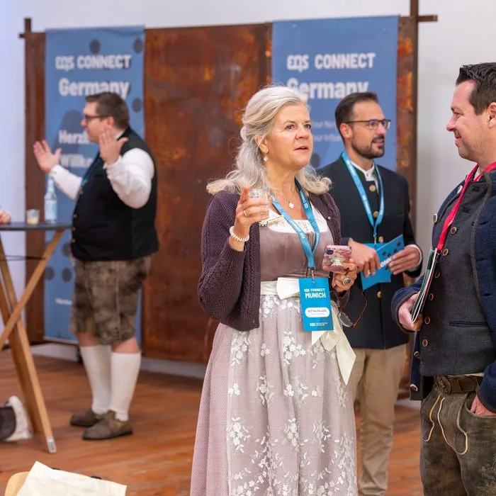 Networking moment at EQS Connect